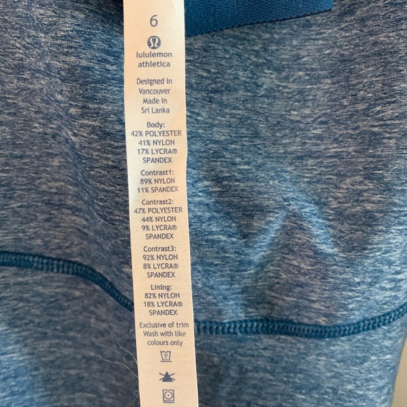 NWOT. Lululemon tank. Size 6. Never worn - Picture 4 of 6